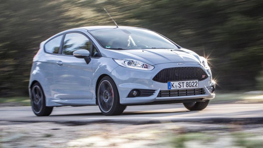  Ford Fiesta ST200 by Mountune 2016 года  (фото 4 из 10)
